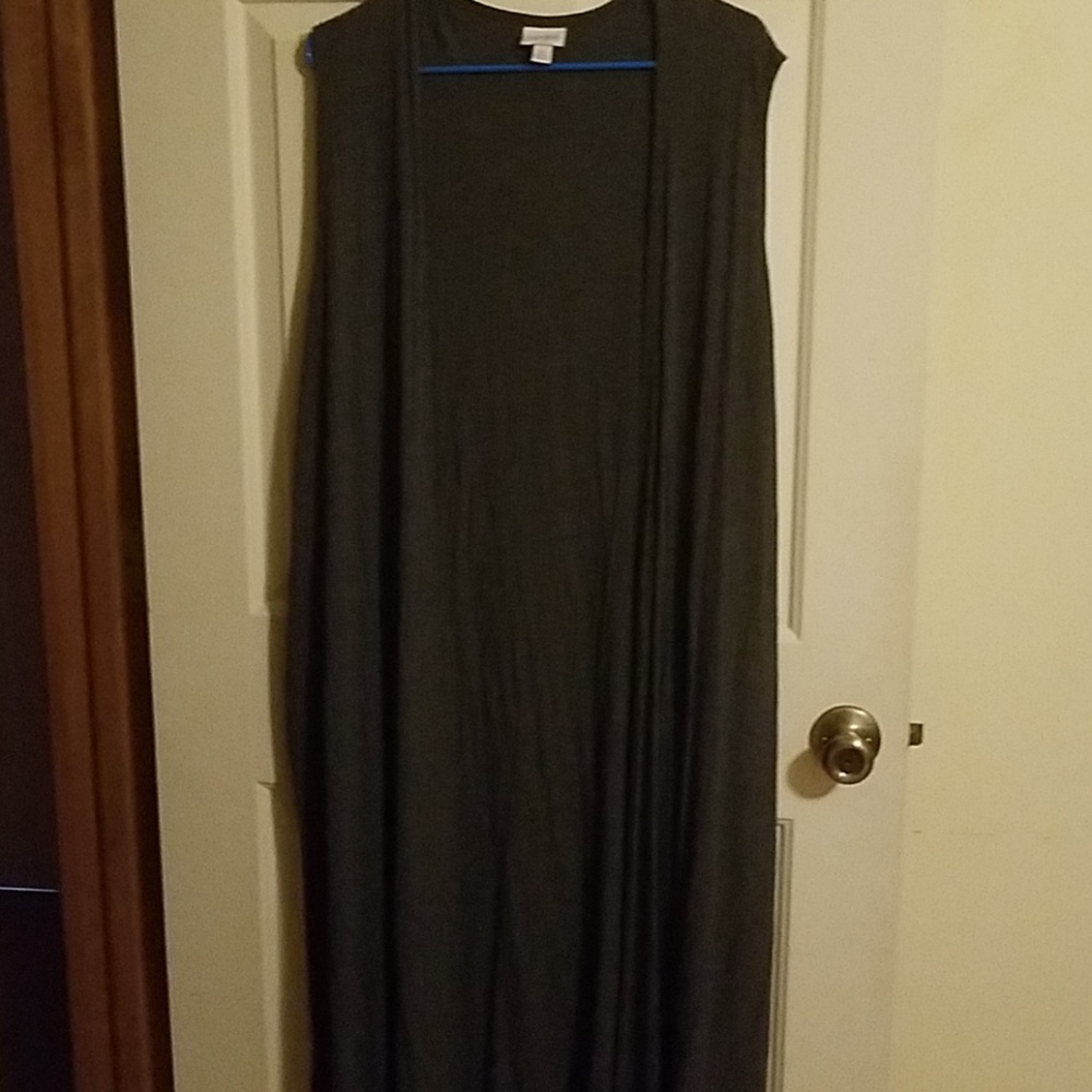 XL Lularoe Joy Grey ribbed sweater vest